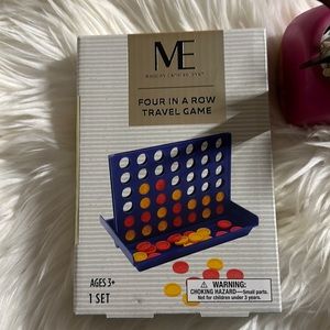 Modern Expressions ME Four in Row Connect4 Travel Game